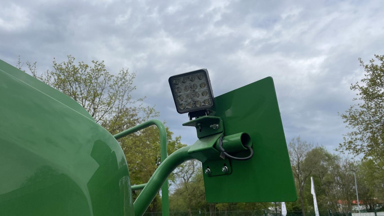 John Deere RUNDBALLENPRESSE F441R - آلة لف بالات: صورة 4 John Deere RUNDBALLENPRESSE F441R - آلة لف بالات: صورة 4