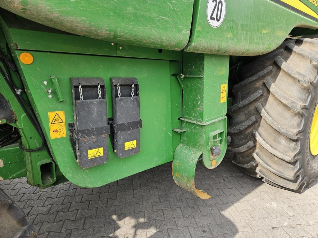 حصادة John Deere T560I: صورة 12