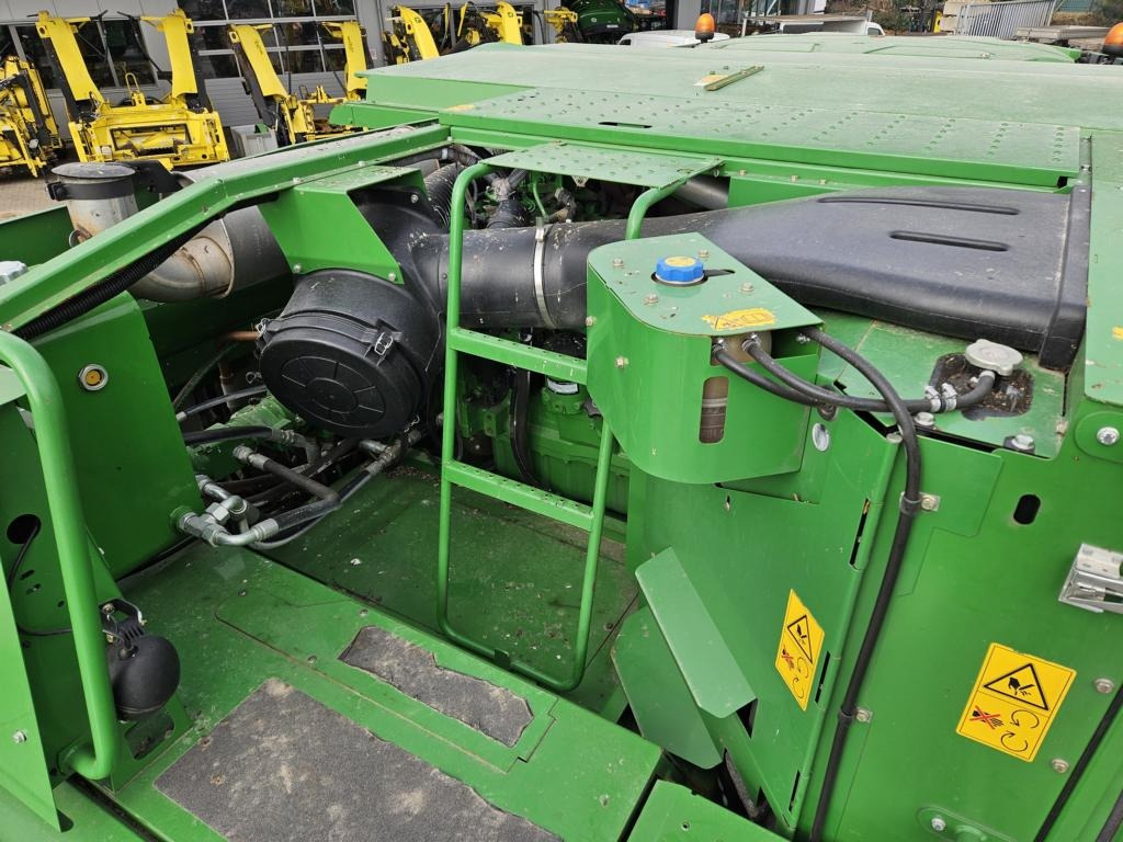 حصادة John Deere T560I: صورة 32