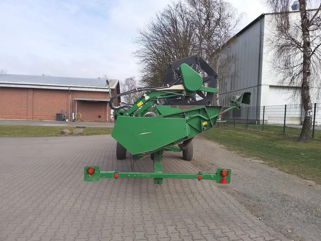 حصادة John Deere T560I: صورة 19