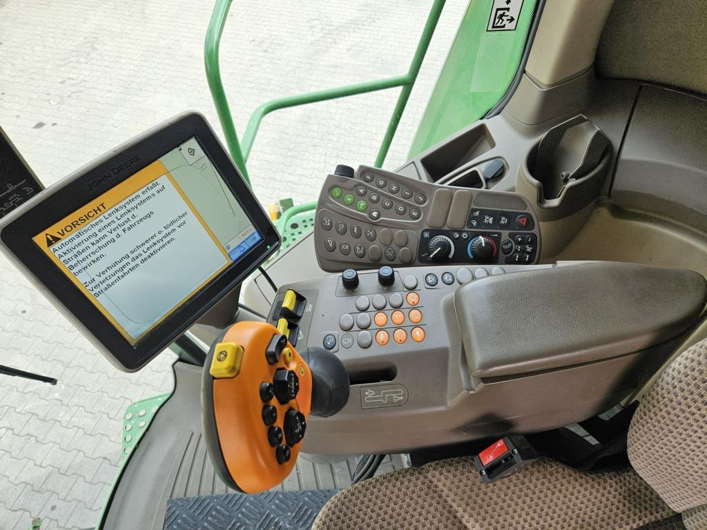 حصادة John Deere T560I: صورة 36
