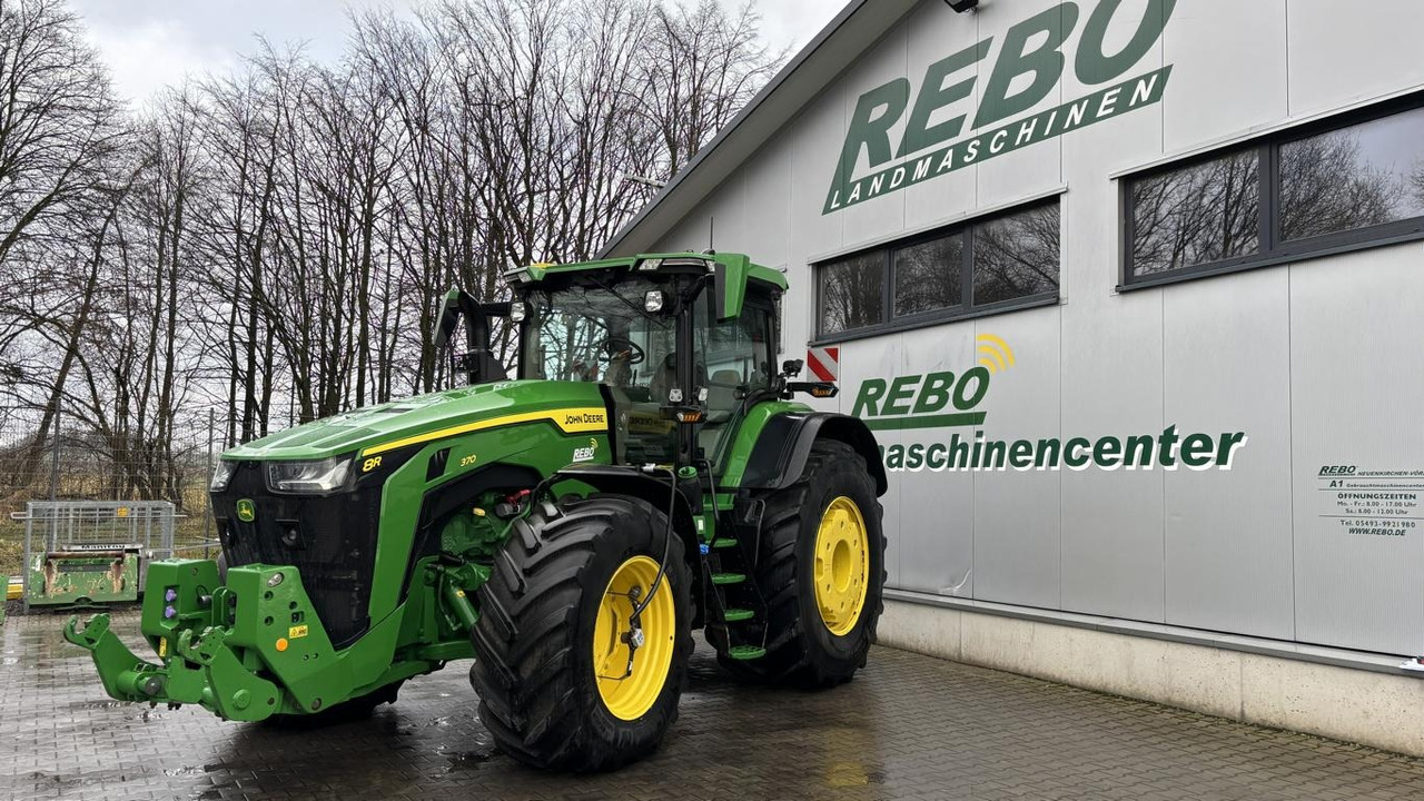 John Deere TRAKTOR 8R370 - جرار: صورة 1 John Deere TRAKTOR 8R370 - جرار: صورة 1