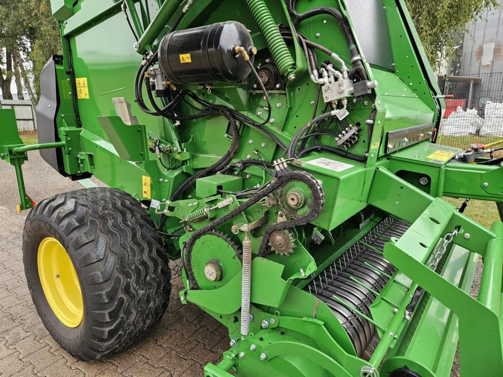John Deere V461M - PAKET FÜR RUNDBALLENPR - آلة لف بالات: صورة 3 John Deere V461M - PAKET FÜR RUNDBALLENPR - آلة لف بالات: صورة 3