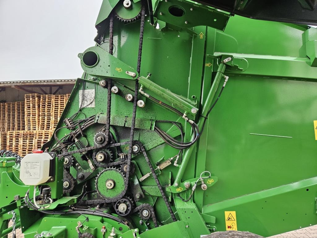 John Deere V461M - PAKET FÜR RUNDBALLENPR - آلة لف بالات: صورة 5 John Deere V461M - PAKET FÜR RUNDBALLENPR - آلة لف بالات: صورة 5