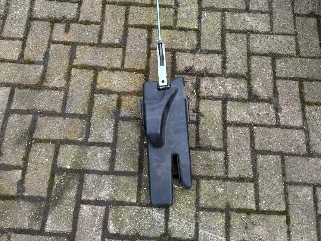 John Deere X305R RASENTRAKTOR (MY11) - جزازة العشب: صورة 3 John Deere X305R RASENTRAKTOR (MY11) - جزازة العشب: صورة 3