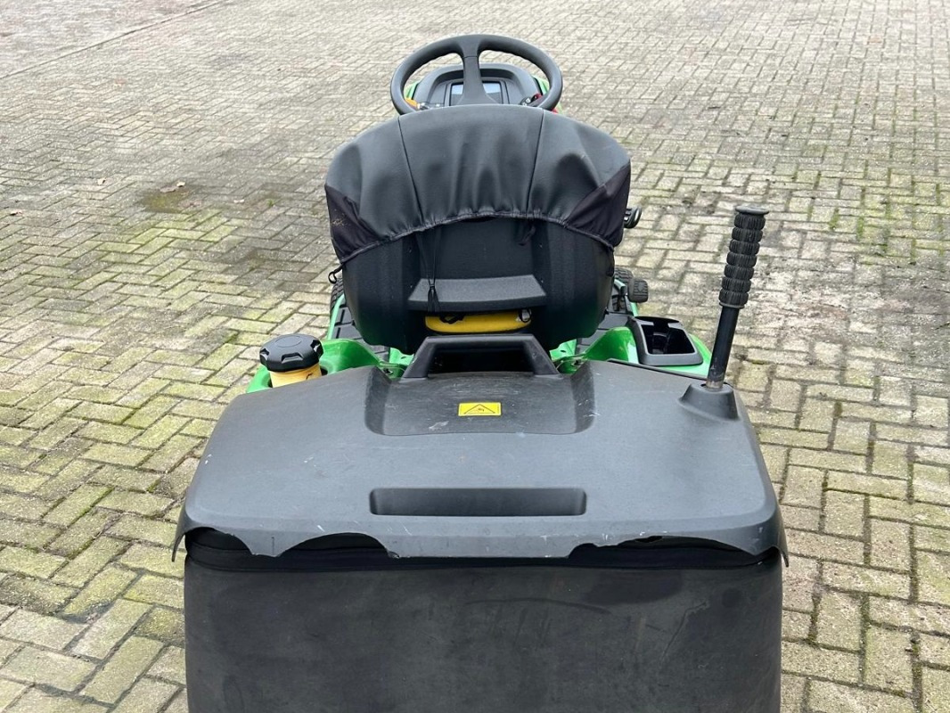 John Deere X305R RASENTRAKTOR (MY11) - جزازة العشب: صورة 5 John Deere X305R RASENTRAKTOR (MY11) - جزازة العشب: صورة 5