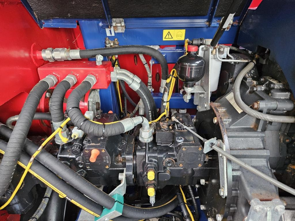 Mayer VM-14 SELBSTFAHRER MONO - عربة خلط الأعلاف: صورة 4 Mayer VM-14 SELBSTFAHRER MONO - عربة خلط الأعلاف: صورة 4