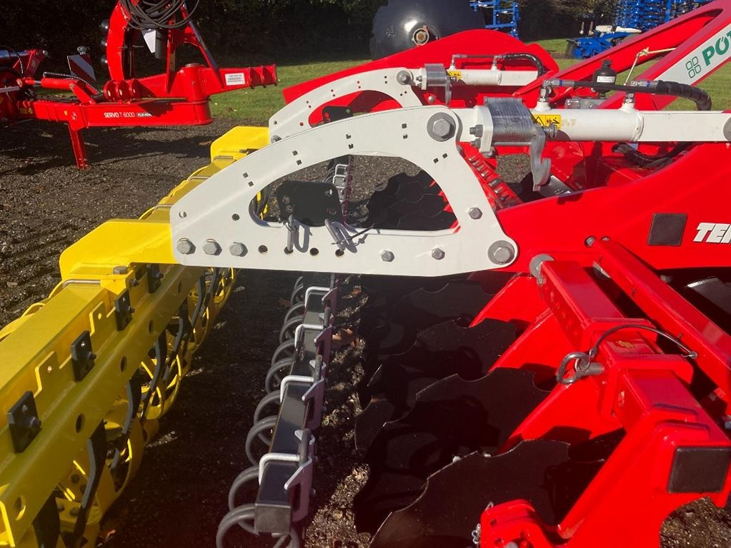 Pöttinger TERRADISC 3001 - مسفلة قرصية: صورة 5 Pöttinger TERRADISC 3001 - مسفلة قرصية: صورة 5