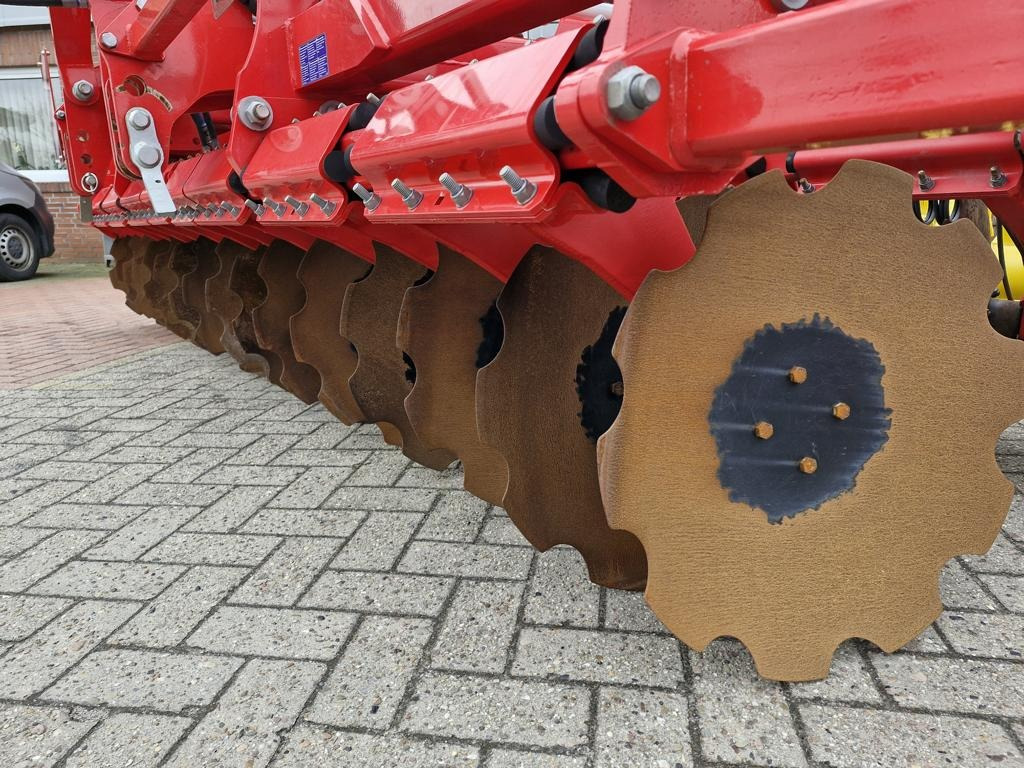 Pöttinger TERRADISC 4001 K - مسفلة قرصية: صورة 5 Pöttinger TERRADISC 4001 K - مسفلة قرصية: صورة 5