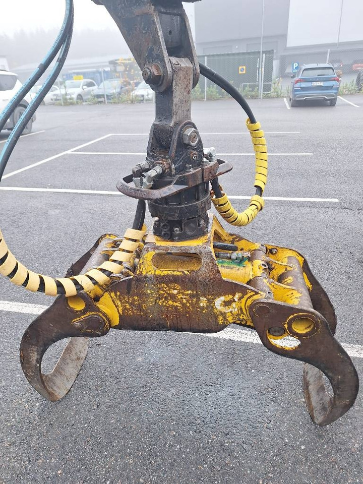 John Deere 1010 D  - جرار شحن جذوع أشجار الغابات: صورة 5 John Deere 1010 D  - جرار شحن جذوع أشجار الغابات: صورة 5