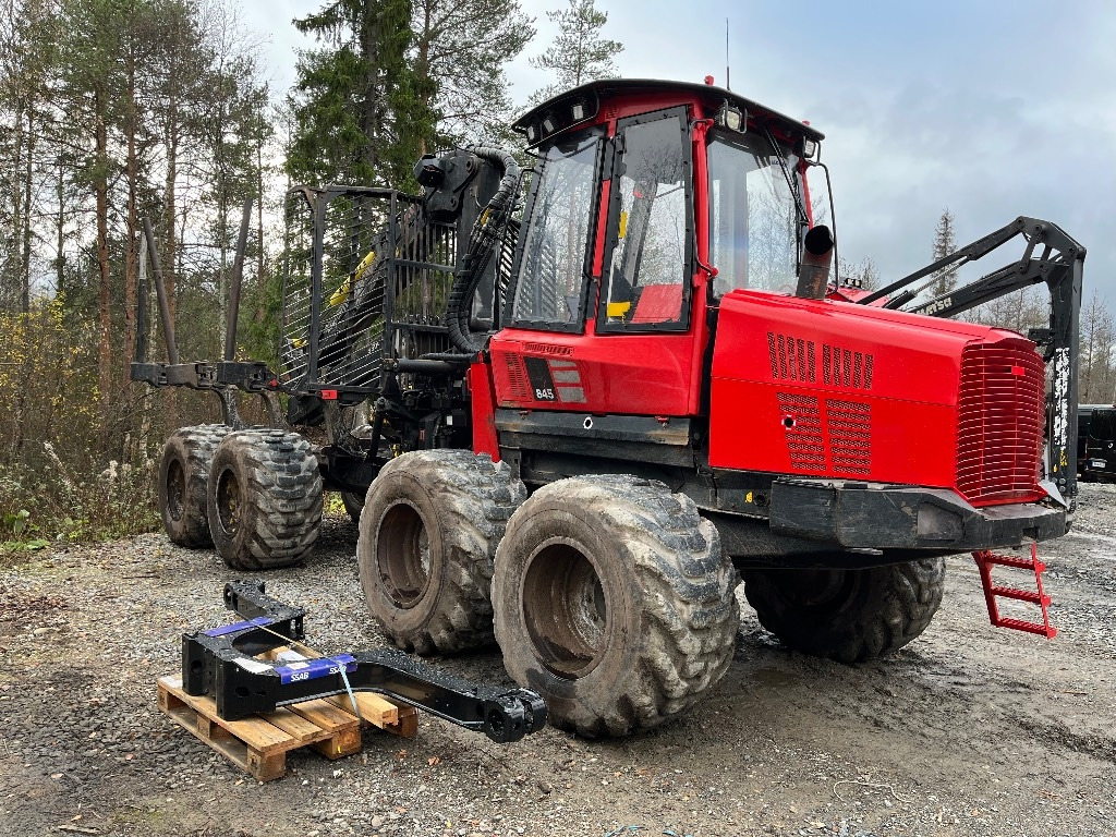 Komatsu 845 - جرار شحن جذوع أشجار الغابات: صورة 2 Komatsu 845 - جرار شحن جذوع أشجار الغابات: صورة 2