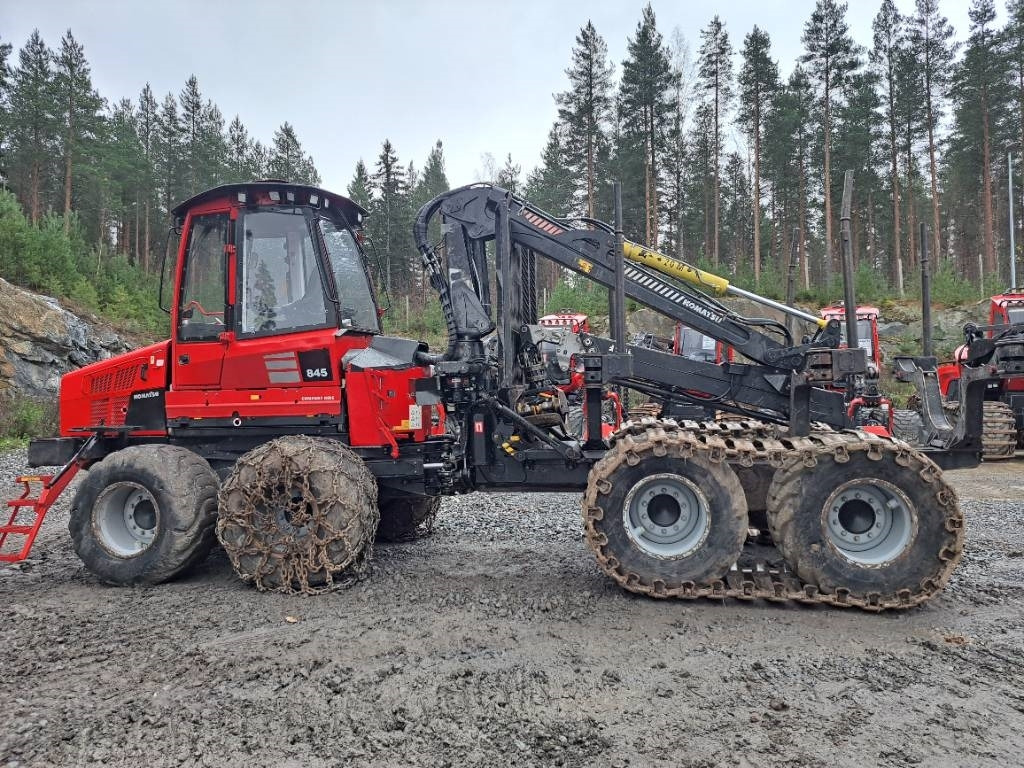 Komatsu 845 - جرار شحن جذوع أشجار الغابات: صورة 2 Komatsu 845 - جرار شحن جذوع أشجار الغابات: صورة 2