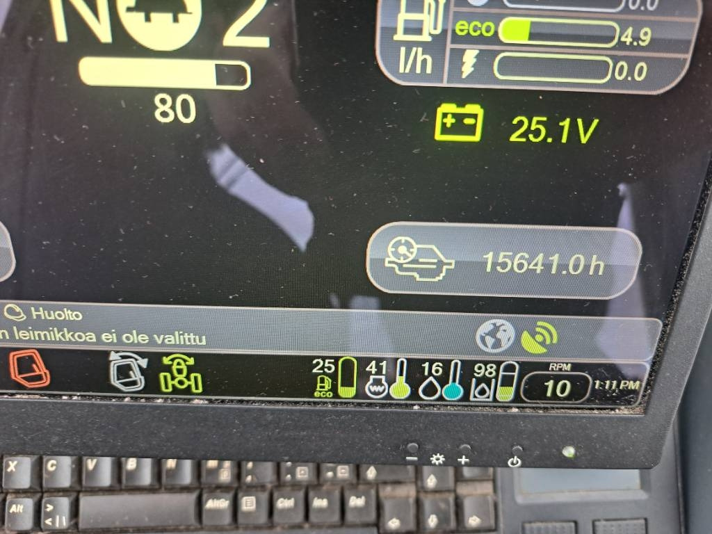 Komatsu 855 - جرار شحن جذوع أشجار الغابات: صورة 4 Komatsu 855 - جرار شحن جذوع أشجار الغابات: صورة 4