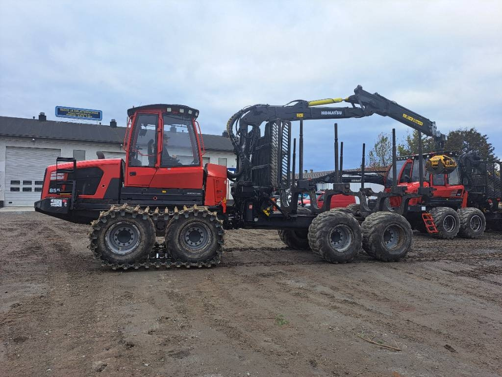 جرار شحن جذوع أشجار الغابات Komatsu 855: صورة 26 جرار شحن جذوع أشجار الغابات Komatsu 855: صورة 26