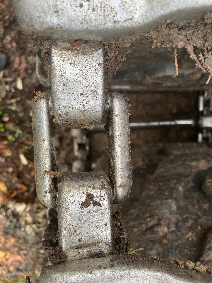 Komatsu 875 - جرار شحن جذوع أشجار الغابات: صورة 5 Komatsu 875 - جرار شحن جذوع أشجار الغابات: صورة 5