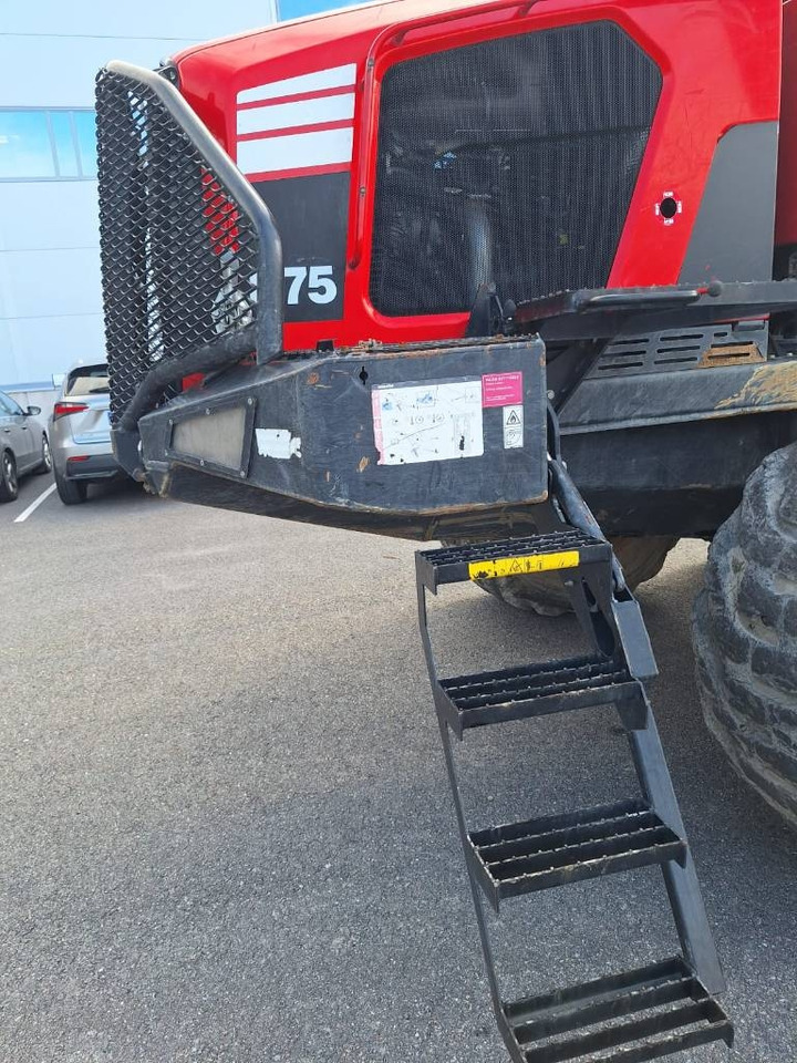 جرار شحن جذوع أشجار الغابات Komatsu 875: صورة 10