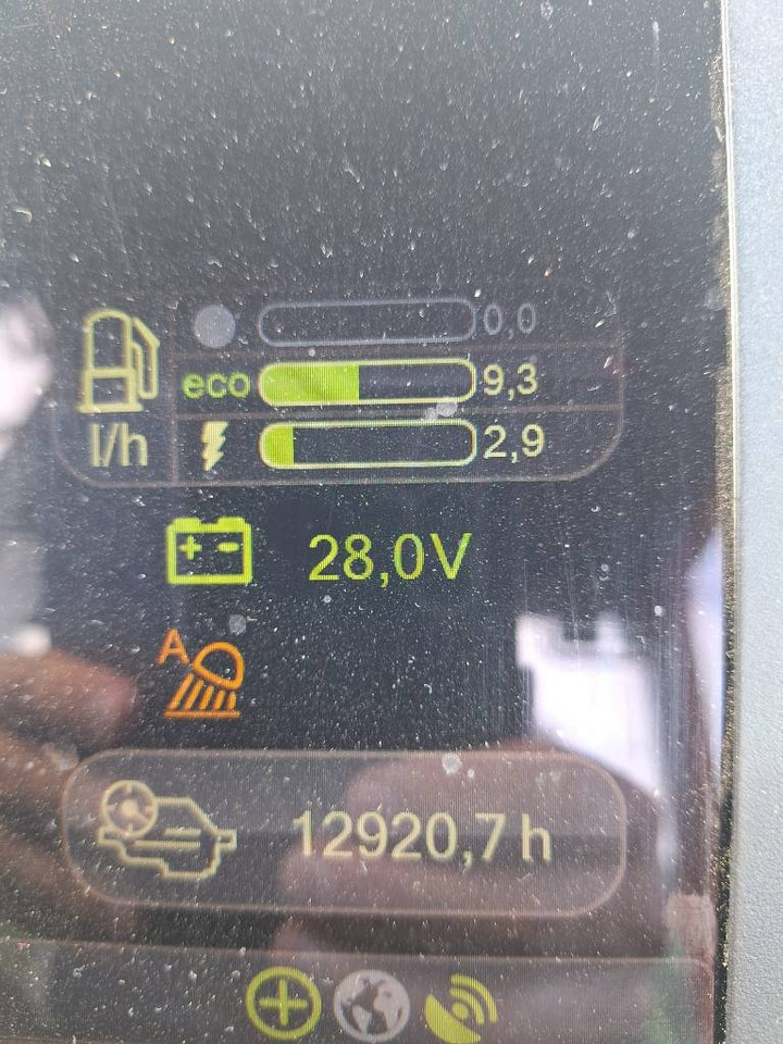 جرار شحن جذوع أشجار الغابات Komatsu 875: صورة 11