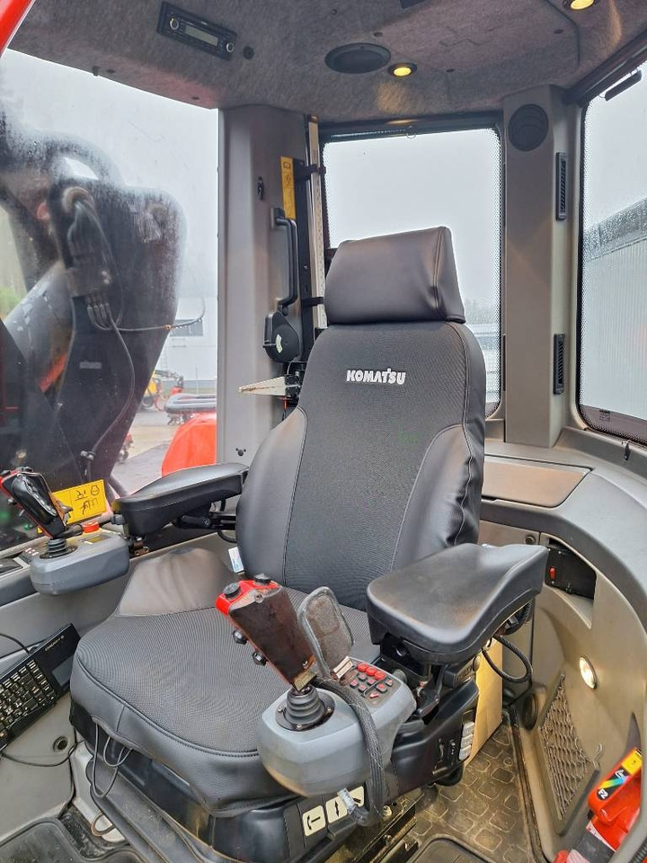 Komatsu 901 XC - آلة حصاد الأشجار: صورة 5 Komatsu 901 XC - آلة حصاد الأشجار: صورة 5