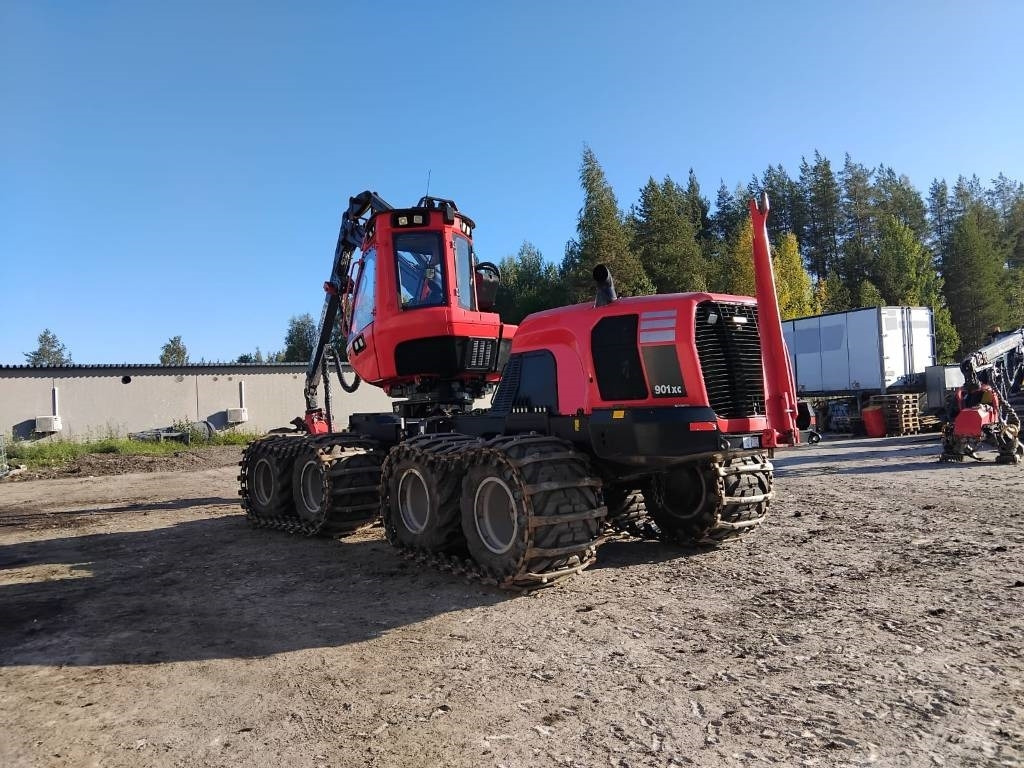 آلة حصاد الأشجار Komatsu 901XC: صورة 14 آلة حصاد الأشجار Komatsu 901XC: صورة 14