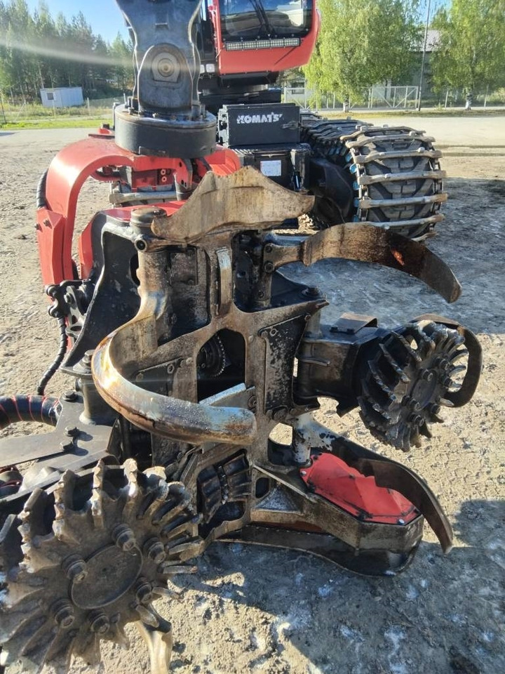 آلة حصاد الأشجار Komatsu 901XC: صورة 13 آلة حصاد الأشجار Komatsu 901XC: صورة 13