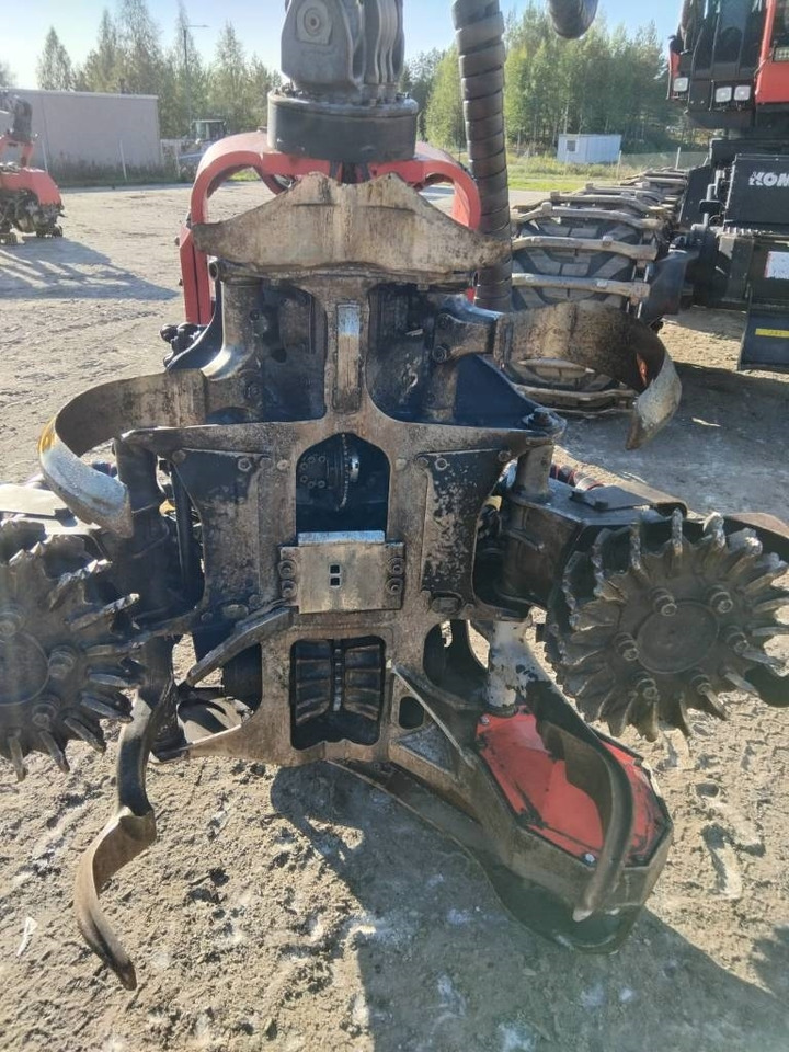 آلة حصاد الأشجار Komatsu 901XC: صورة 10 آلة حصاد الأشجار Komatsu 901XC: صورة 10