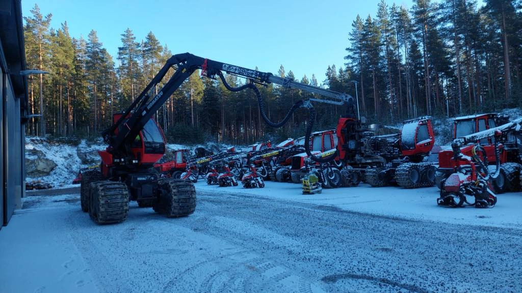 Komatsu 901 - آلة حصاد الأشجار: صورة 5 Komatsu 901 - آلة حصاد الأشجار: صورة 5