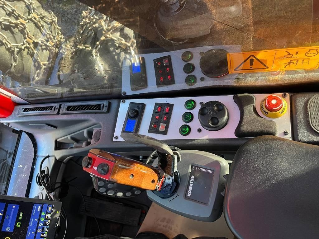 Komatsu 901 - آلة حصاد الأشجار: صورة 2 Komatsu 901 - آلة حصاد الأشجار: صورة 2