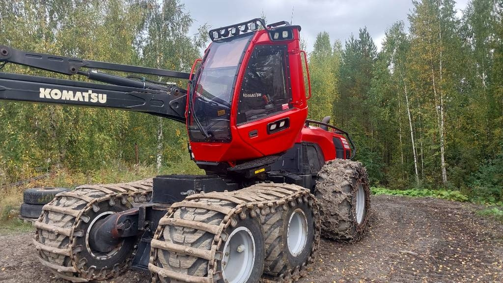 Komatsu 901 - آلة حصاد الأشجار: صورة 1 Komatsu 901 - آلة حصاد الأشجار: صورة 1