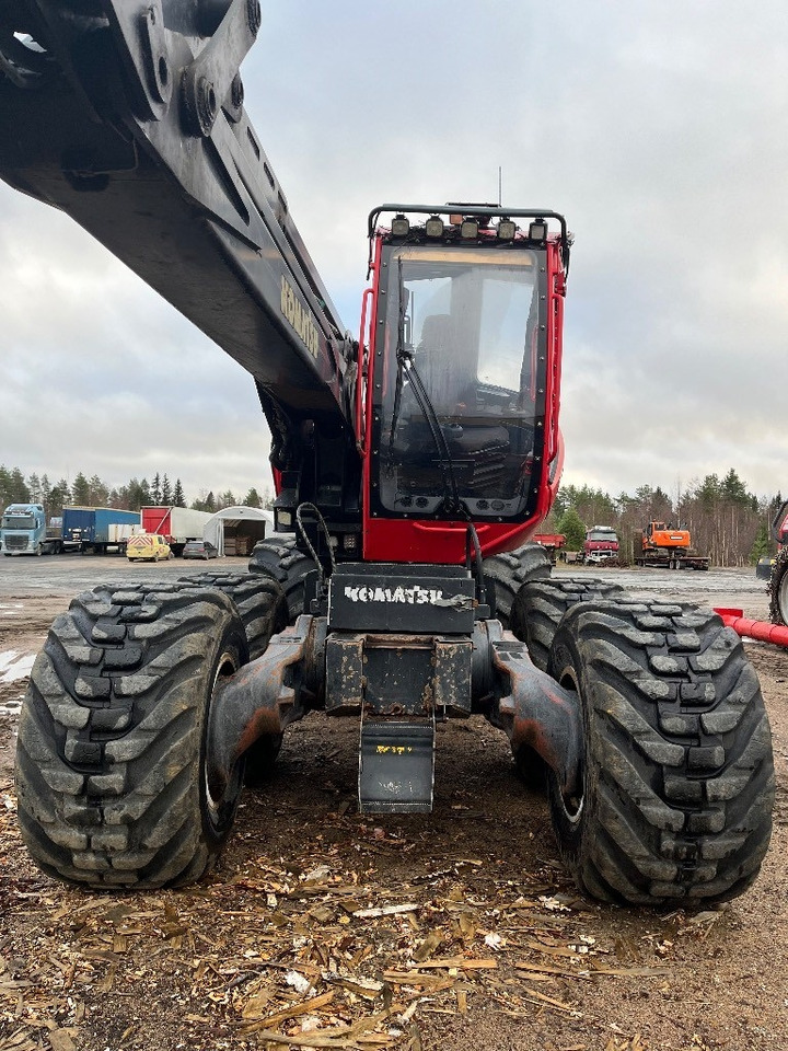 Komatsu 911 - آلة حصاد الأشجار: صورة 4 Komatsu 911 - آلة حصاد الأشجار: صورة 4