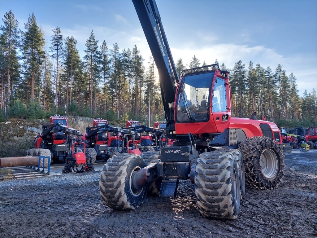 Komatsu 911 - آلة حصاد الأشجار: صورة 1 Komatsu 911 - آلة حصاد الأشجار: صورة 1