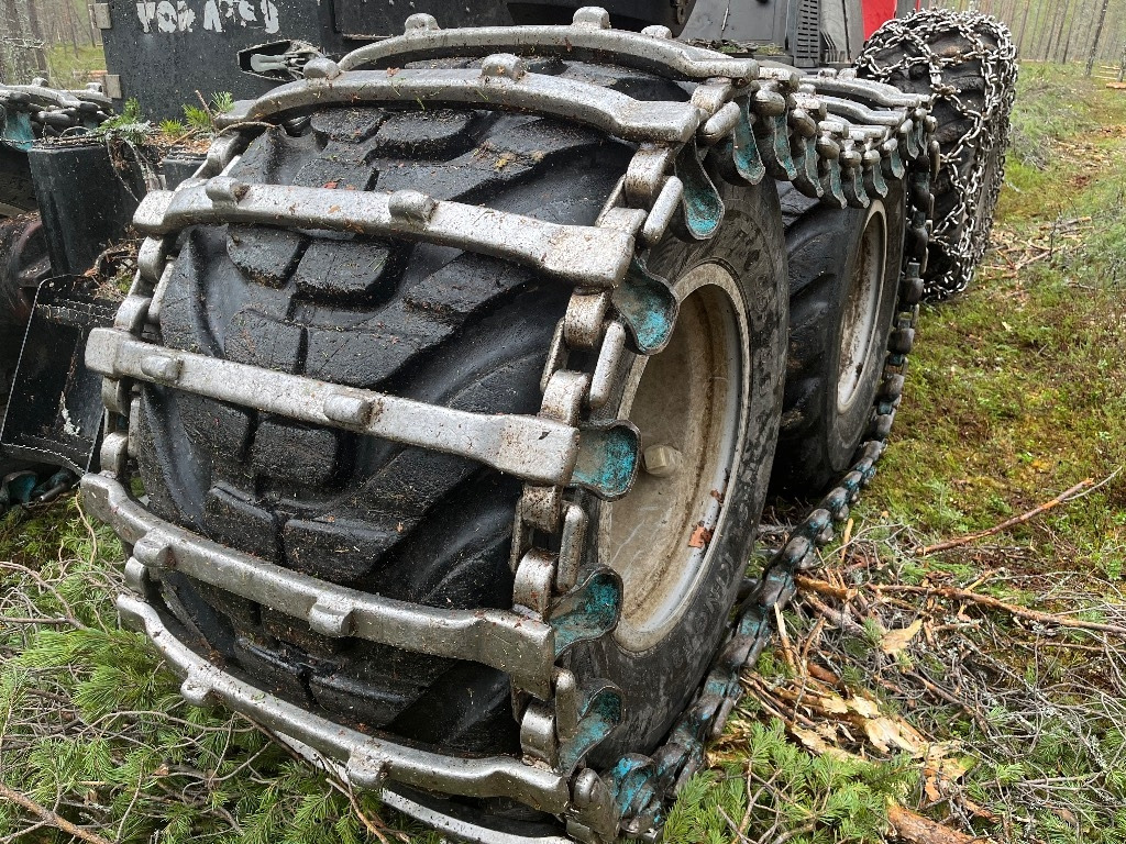 Komatsu 931 - آلة حصاد الأشجار: صورة 3 Komatsu 931 - آلة حصاد الأشجار: صورة 3