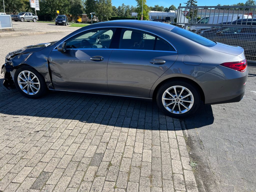 Mercedes-Benz CLA 180 4.500 KM NAVI-LED - Grosse Bildschirm - سيارة: صورة 2 Mercedes-Benz CLA 180 4.500 KM NAVI-LED - Grosse Bildschirm - سيارة: صورة 2