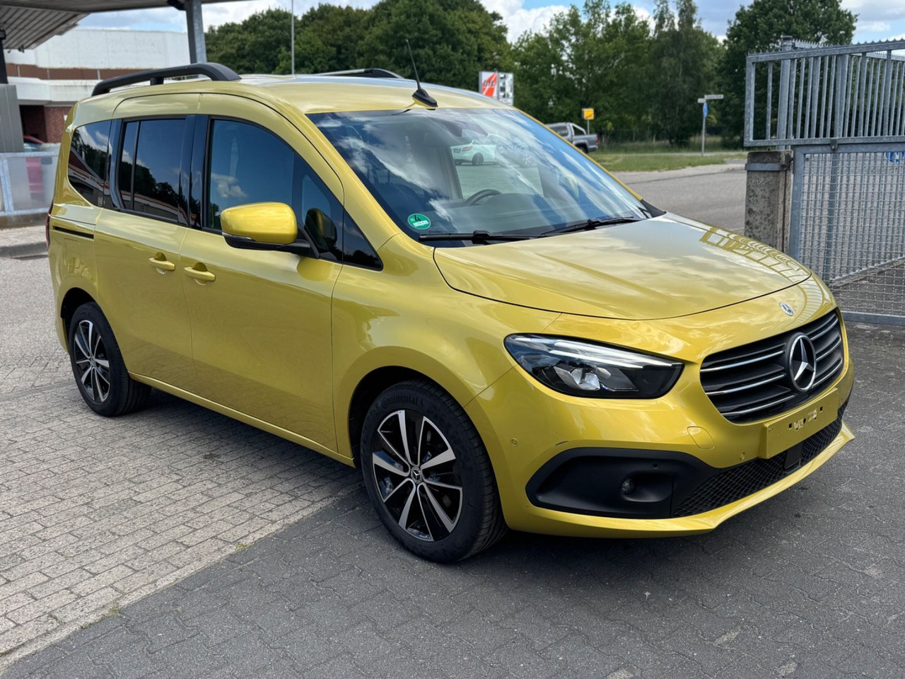 Mercedes-Benz T -Klasse 180 d Edition Navi / AUT / Camera/ - ميكروباص: صورة 2 Mercedes-Benz T -Klasse 180 d Edition Navi / AUT / Camera/ - ميكروباص: صورة 2