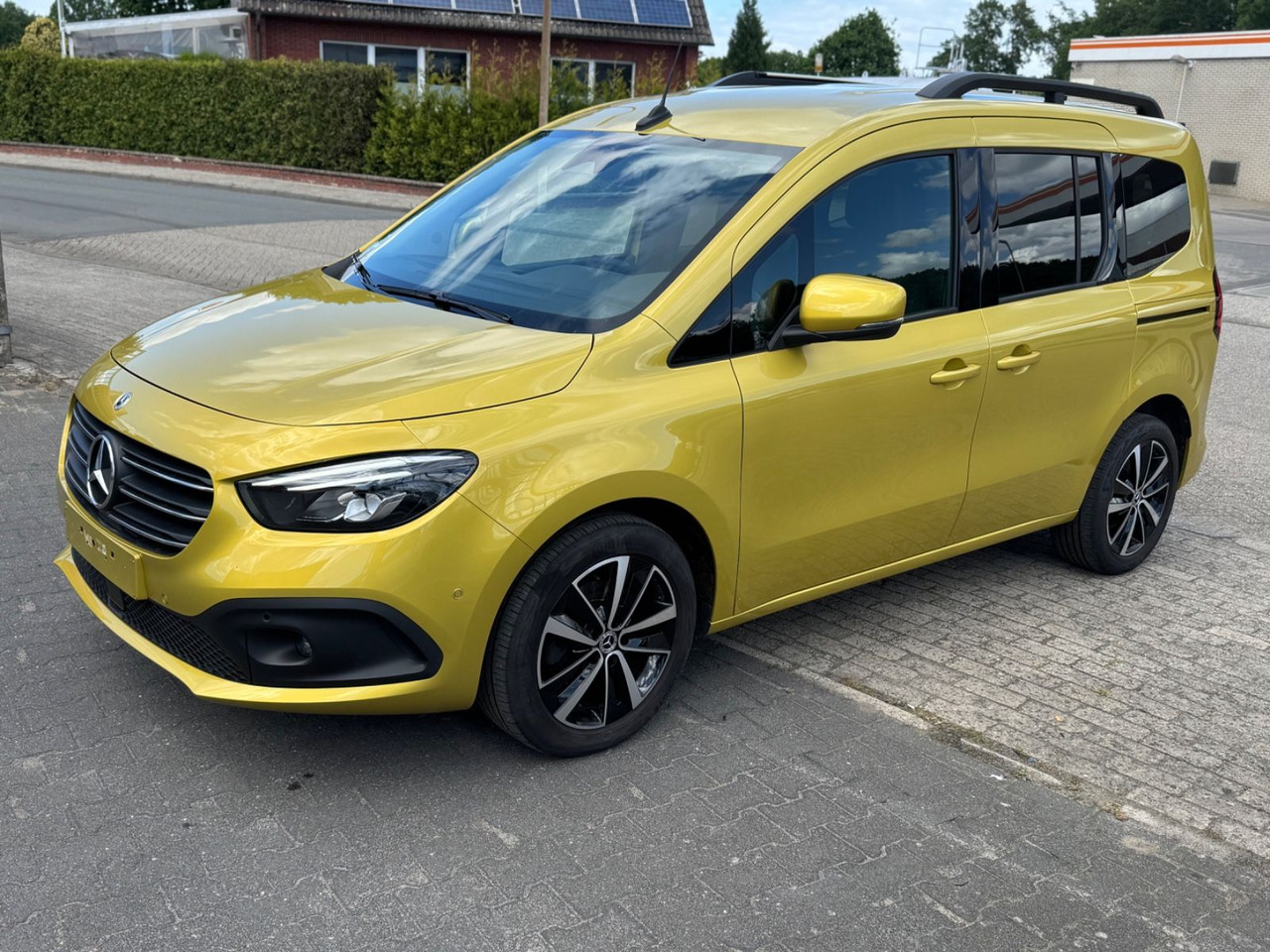 Mercedes-Benz T -Klasse 180 d Edition Navi / AUT / Camera/ - ميكروباص: صورة 3 Mercedes-Benz T -Klasse 180 d Edition Navi / AUT / Camera/ - ميكروباص: صورة 3