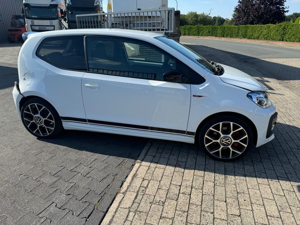 Volkswagen up! GTI - سيارة: صورة 2 Volkswagen up! GTI - سيارة: صورة 2