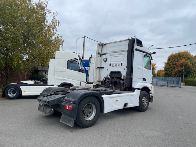 Mercedes-Benz Actros - رأس تريلا: صورة 3 Mercedes-Benz Actros - رأس تريلا: صورة 3