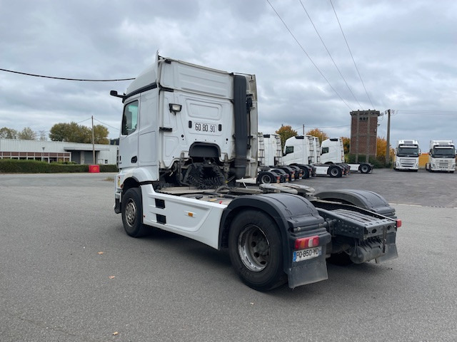 Mercedes-Benz Actros - رأس تريلا: صورة 4 Mercedes-Benz Actros - رأس تريلا: صورة 4