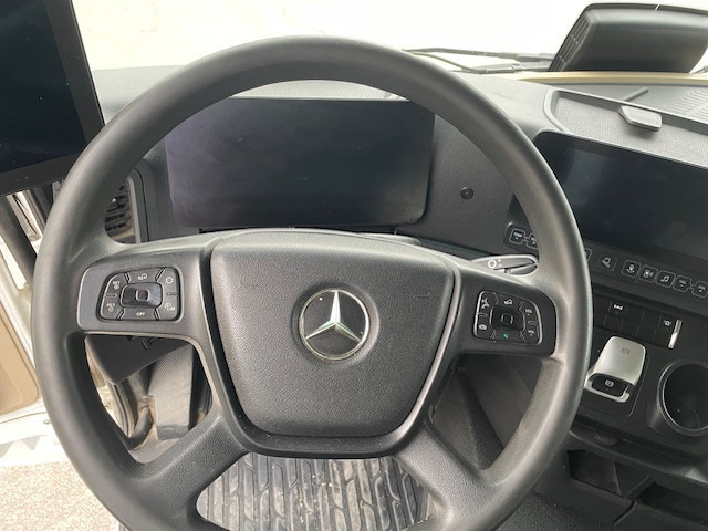 Mercedes-Benz Actros - رأس تريلا: صورة 5 Mercedes-Benz Actros - رأس تريلا: صورة 5