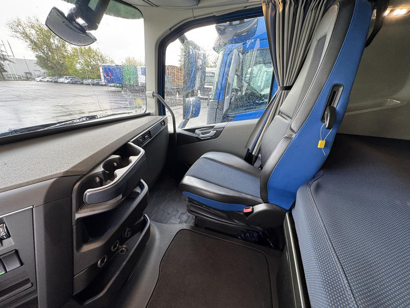 Volvo FH - رأس تريلا: صورة 2 Volvo FH - رأس تريلا: صورة 2