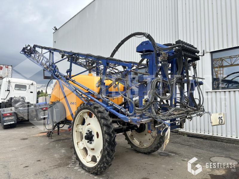 Caruelle Olympia 250S - رشاش مسحوب: صورة 2 Caruelle Olympia 250S - رشاش مسحوب: صورة 2