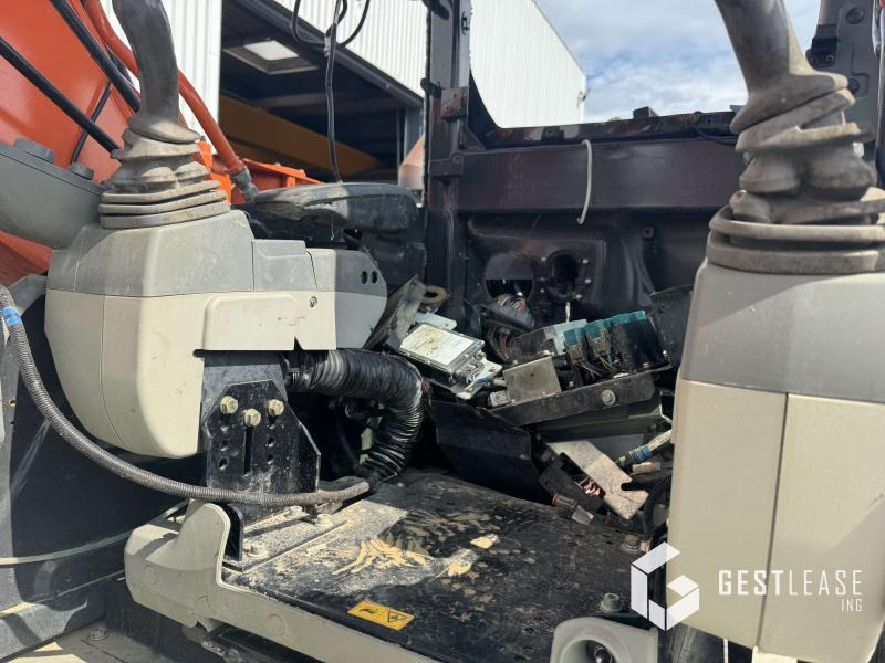 تأجير Hitachi ZX180LC-5B Hitachi ZX180LC-5B: صورة 9