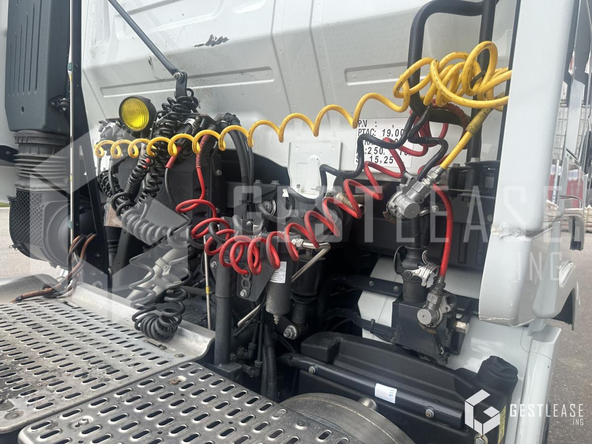 رأس تريلا Iveco Stralis: صورة 8