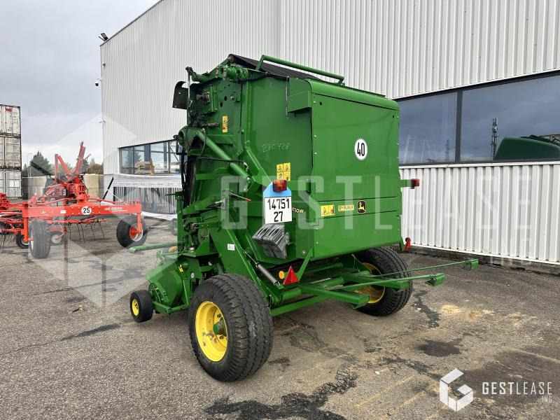 John Deere 854 ROTOFLOW - آلة بالات دائرية: صورة 2 John Deere 854 ROTOFLOW - آلة بالات دائرية: صورة 2