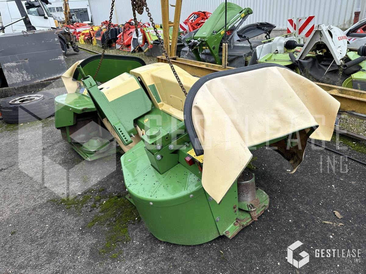 Krone EasyCut F320 - جزازة العشب: صورة 3 Krone EasyCut F320 - جزازة العشب: صورة 3