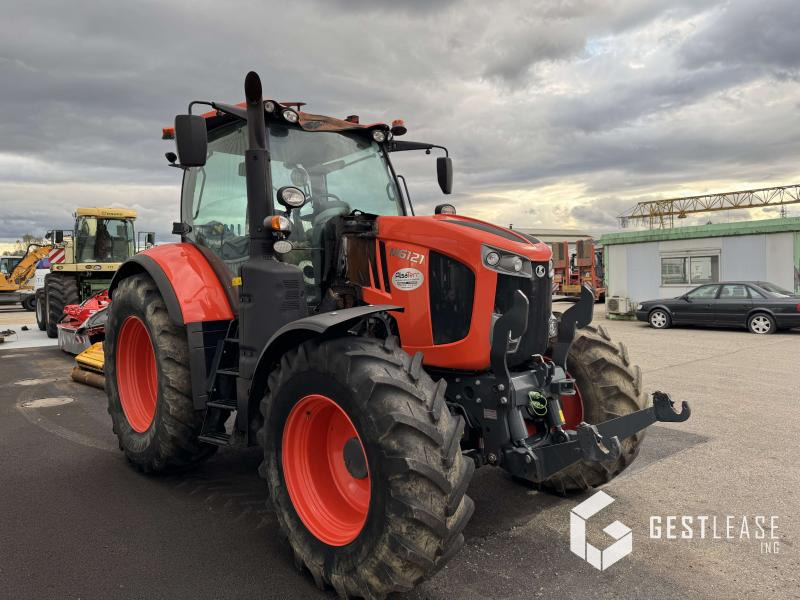 Kubota M6121 - جرار: صورة 4 Kubota M6121 - جرار: صورة 4