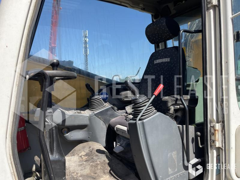حفار ذو عجلات Liebherr A316: صورة 6