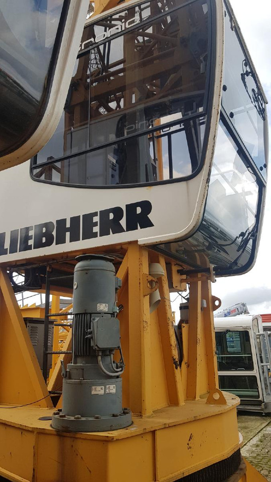 Liebherr 140 EC-H Litronic 2008 - رافعة برجية: صورة 2 Liebherr 140 EC-H Litronic 2008 - رافعة برجية: صورة 2