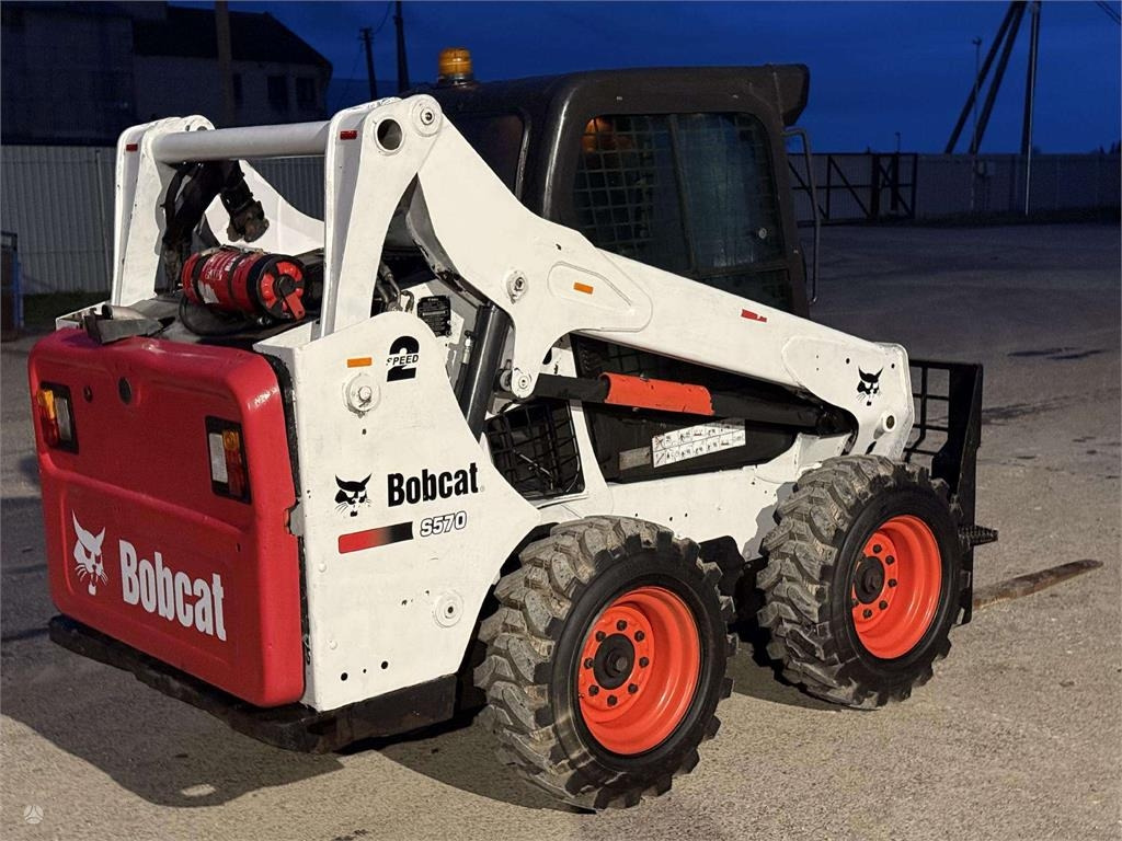 Bobcat S570 - شيول صغير: صورة 4 Bobcat S570 - شيول صغير: صورة 4