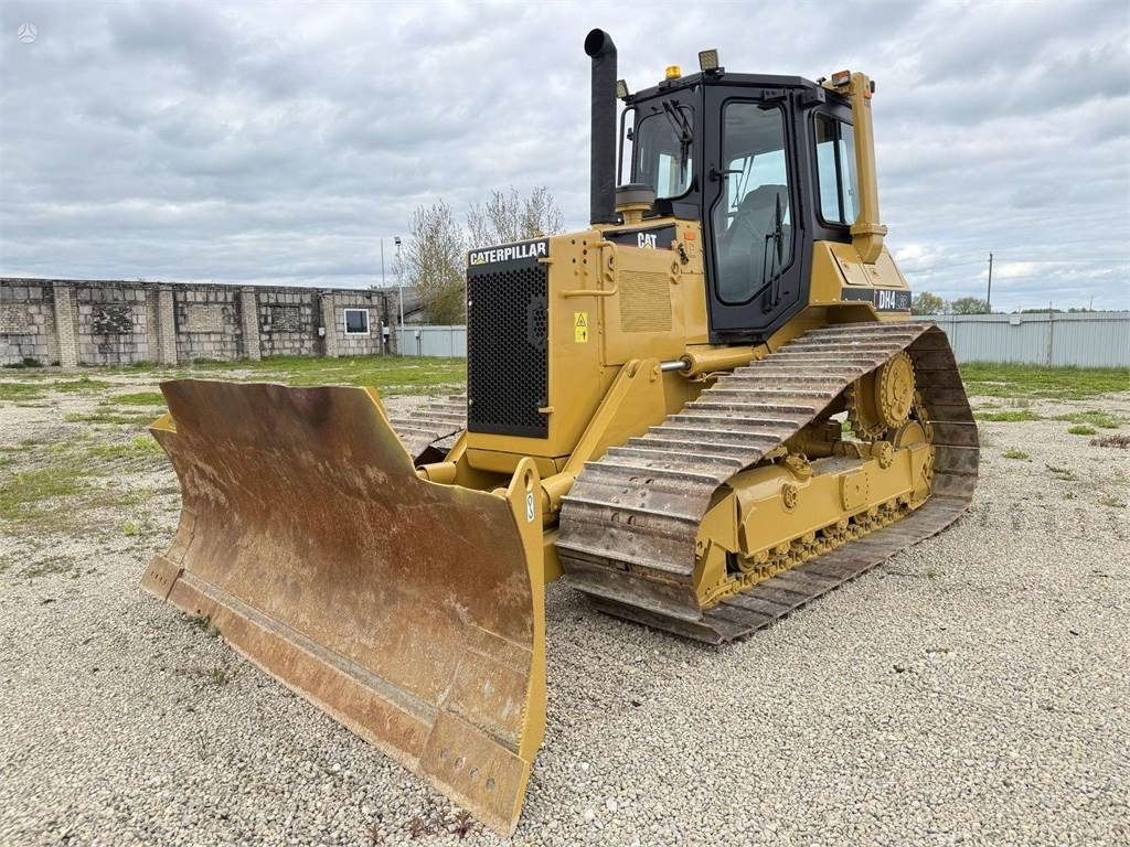 CAT D4H LGP - بلدوزر: صورة 1 CAT D4H LGP - بلدوزر: صورة 1