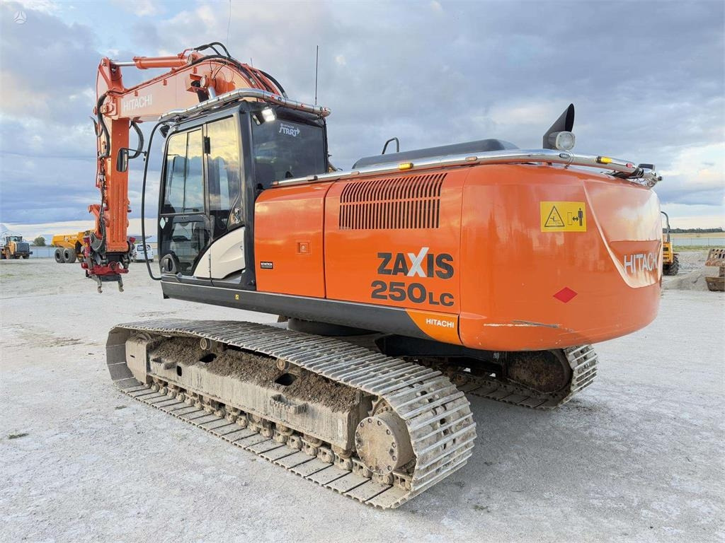 Hitachi ZX 250 LC-5B ROTOTILT TOP COND - حفار زاحف: صورة 3 Hitachi ZX 250 LC-5B ROTOTILT TOP COND - حفار زاحف: صورة 3